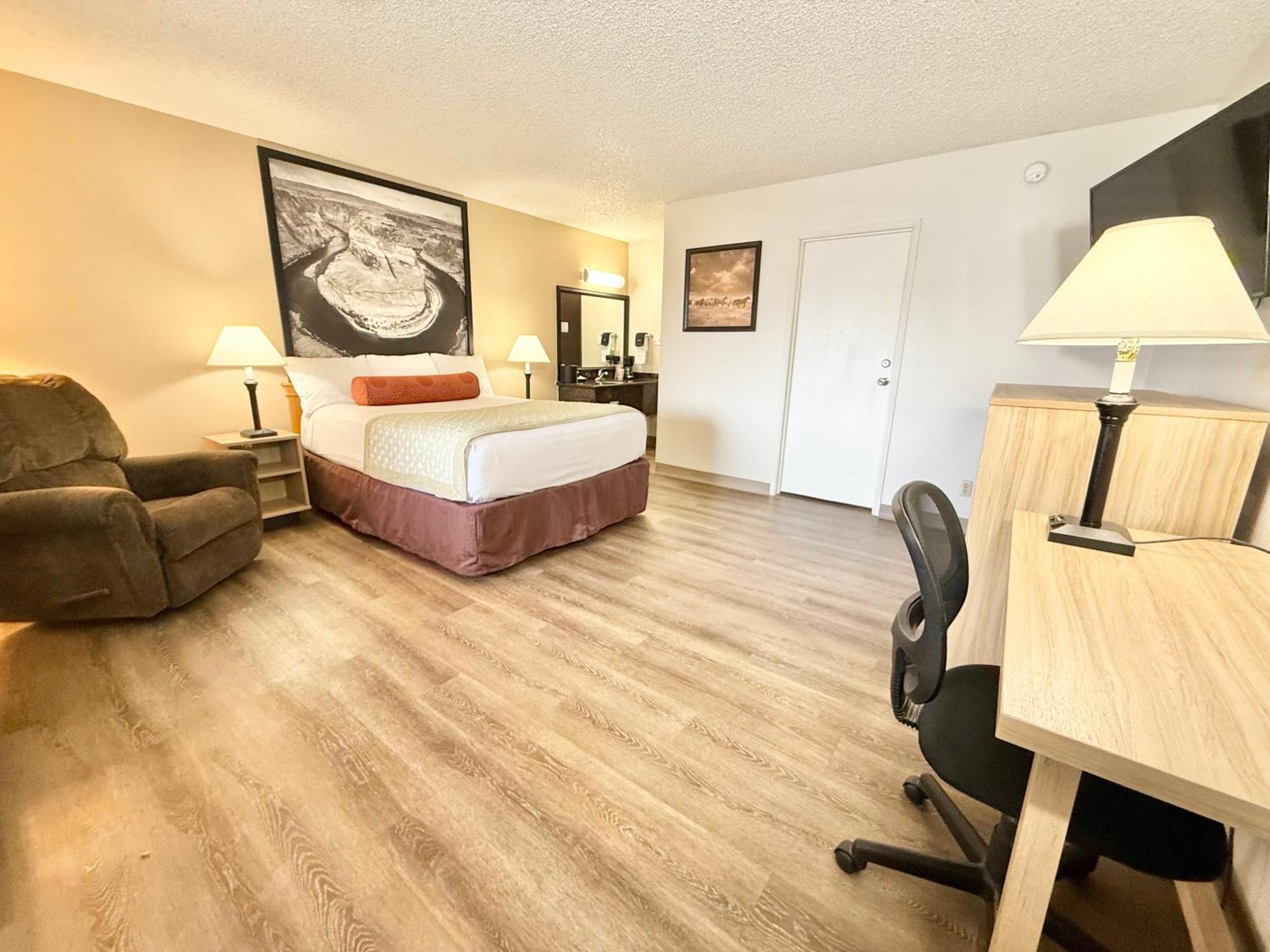 מלון Super 8 By Wyndham Salina/Scenic Hills Area מראה חיצוני תמונה