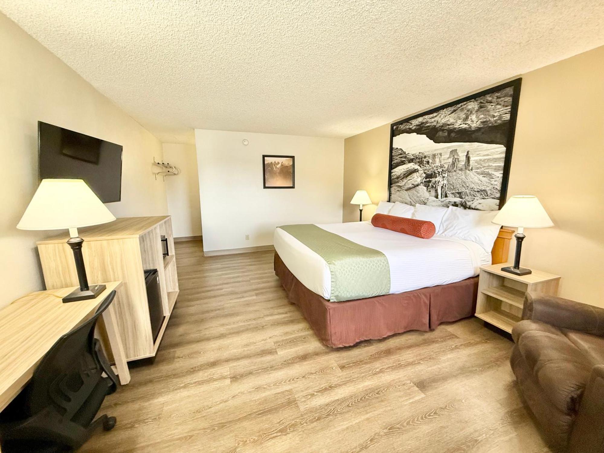 מלון Super 8 By Wyndham Salina/Scenic Hills Area מראה חיצוני תמונה