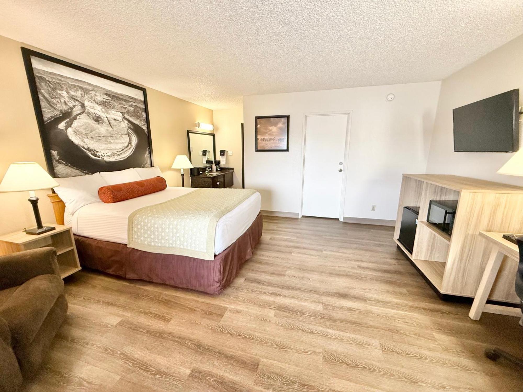 מלון Super 8 By Wyndham Salina/Scenic Hills Area מראה חיצוני תמונה