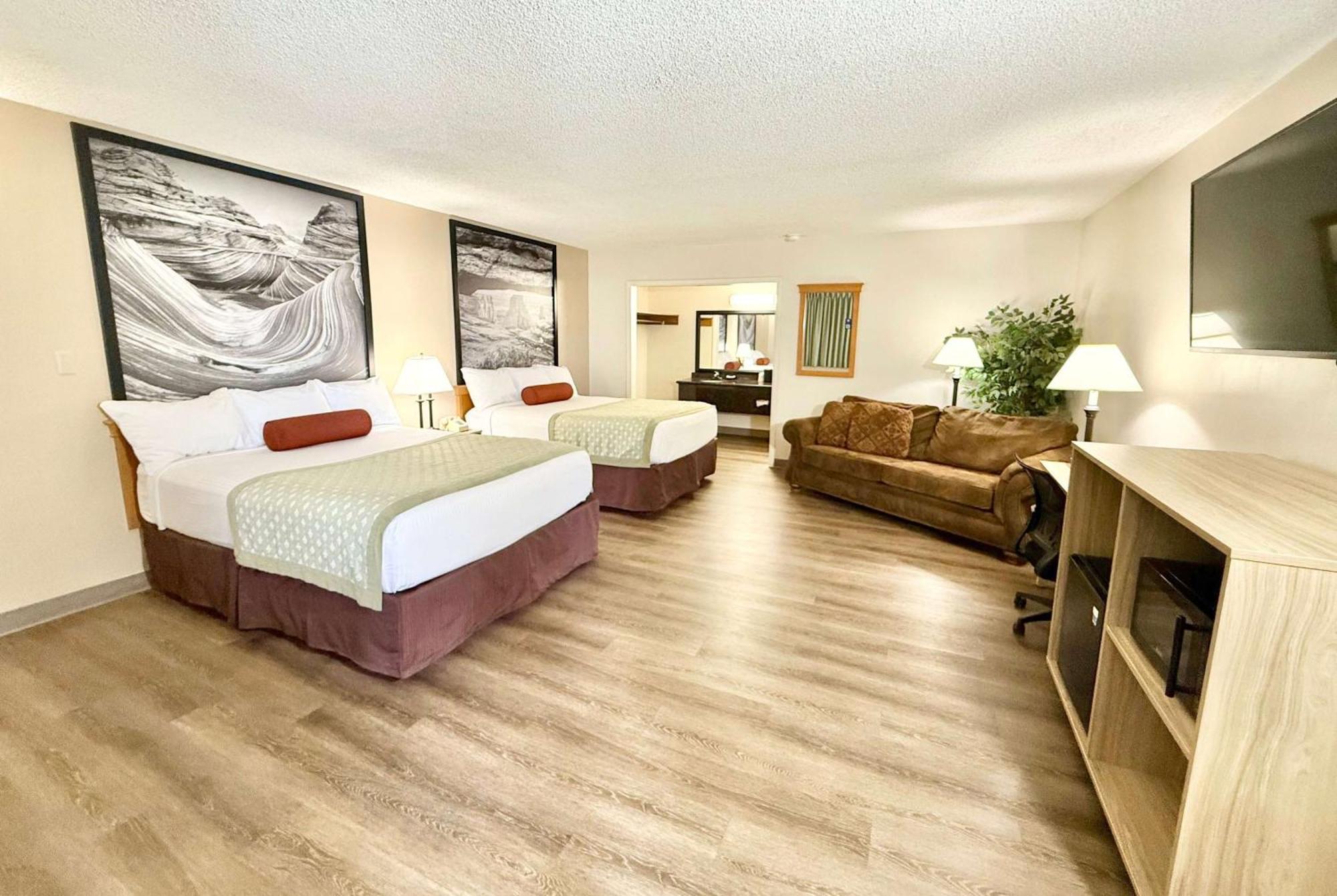 מלון Super 8 By Wyndham Salina/Scenic Hills Area מראה חיצוני תמונה